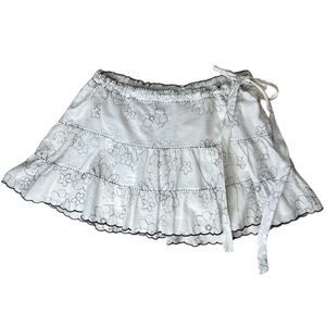 Abercrombie & Fitch White Floral Mini Skirt